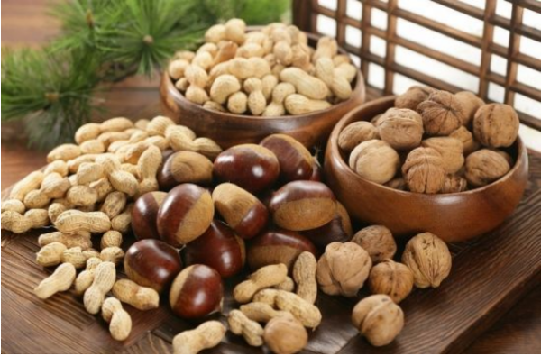 堅果類食物探秘 定義、種類與常見誤區解析